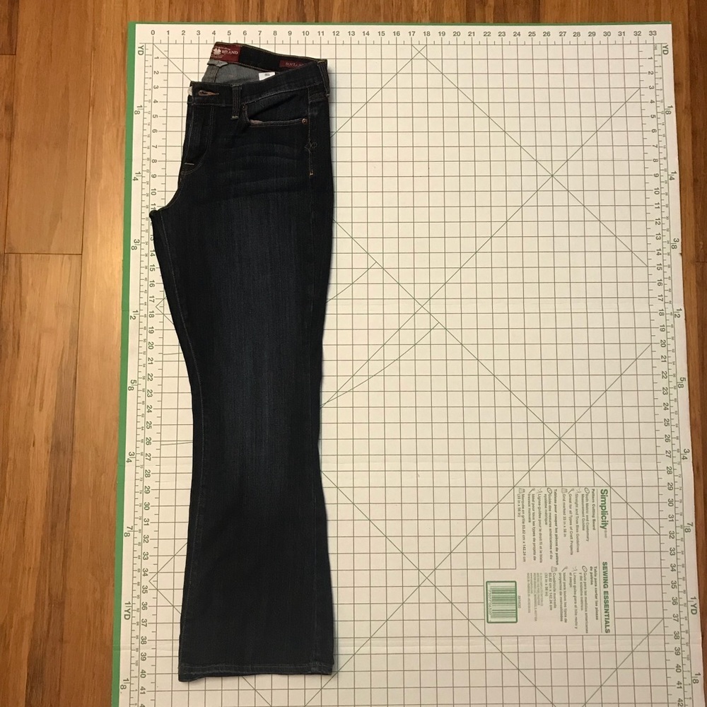 Lucky Brand Sofia Boot Jeans 041 - Picture 7 of 7